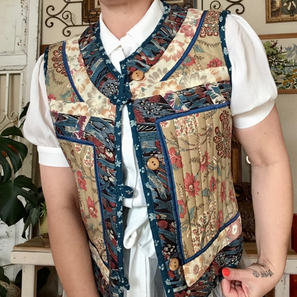 Vintage Handmade Quilted Boho Festival Patchwork Vest - Picture 4 of 7